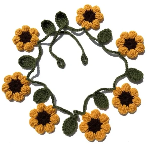 πHPπHandmade Crochet Sunflower Garland - Picture 5 of 5